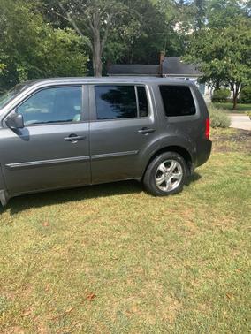 Gray 2013 Honda Pilot EX-L