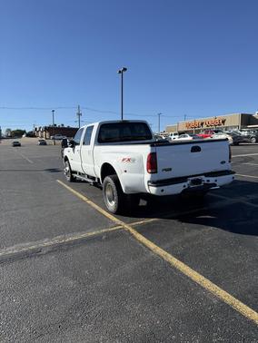 2005 Ford F-350 XLT Crew Cab Super Duty DRW