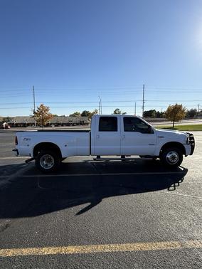 2005 Ford F-350 XLT Crew Cab Super Duty DRW