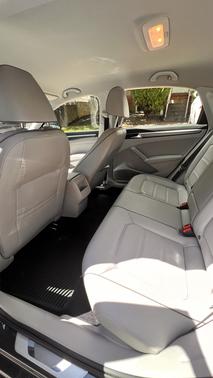 2018 Volkswagen Passat 2.0T R-Line