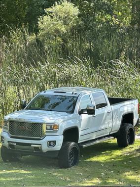 2015 GMC Sierra 2500 Denali