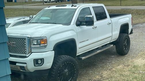 2015 GMC Sierra 2500 Denali