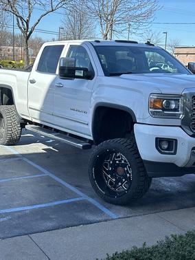 2015 GMC Sierra 2500 Denali