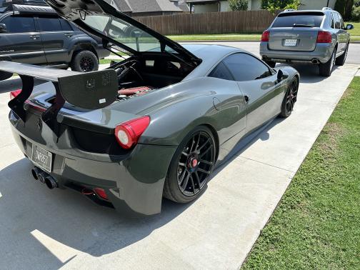 2010 Ferrari 458 Italia Base