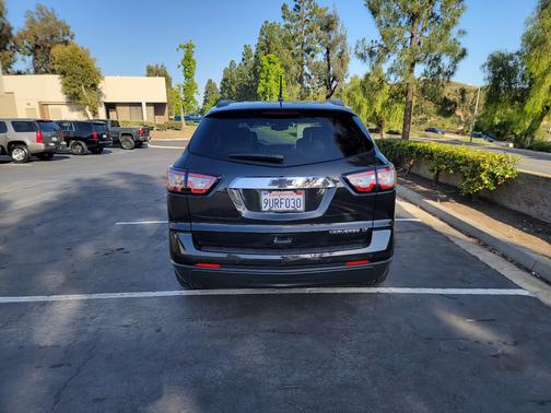 Black 2013 Chevrolet Traverse 2LT
