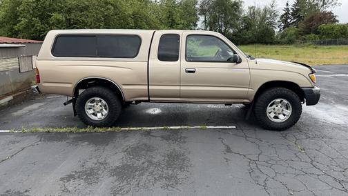 Gold 1999 Toyota Tacoma Xtracab
