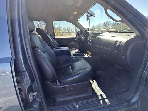 2009 Chevrolet Silverado 2500 LT Crew Cab