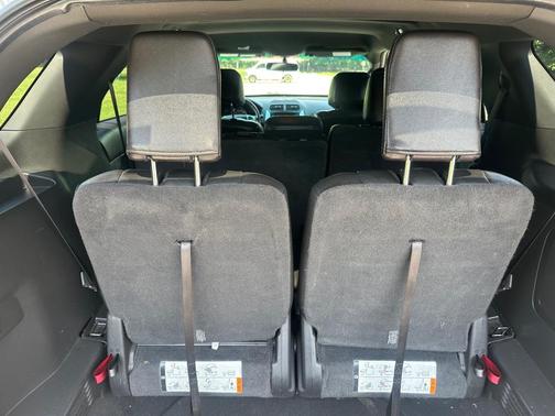 Silver 2015 Ford Explorer XLT
