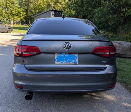 Gray 2015 Volkswagen Jetta DSG TDI SE w/Connectivity