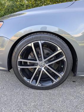 Gray 2015 Volkswagen Jetta DSG TDI SE w/Connectivity