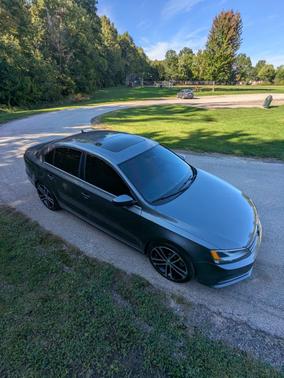 Gray 2015 Volkswagen Jetta DSG TDI SE w/Connectivity