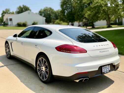 White 2015 Porsche Panamera Panamera Turbo
