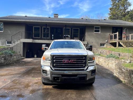 White 2016 GMC Sierra 2500 Base