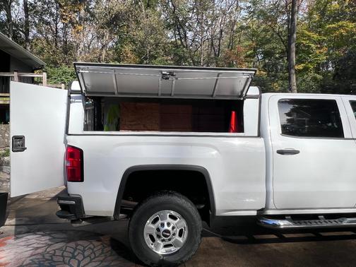 White 2016 GMC Sierra 2500 Base