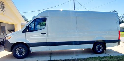 Photo 4 of 17 of 2022 Mercedes-Benz Sprinter 2500 High Roof