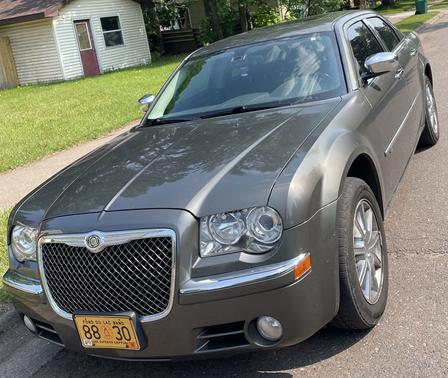 Beige 2010 Chrysler 300C Base