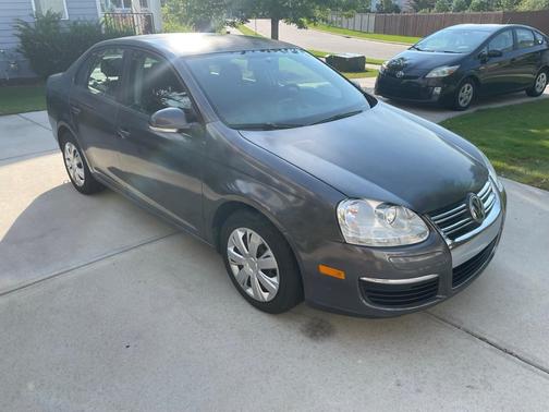 Silver 2009 Volkswagen Jetta S