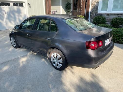 Silver 2009 Volkswagen Jetta S