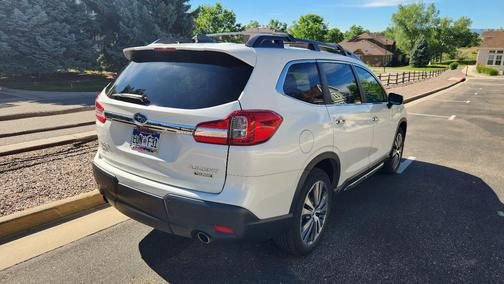 White 2022 Subaru Ascent Touring 7-Passenger