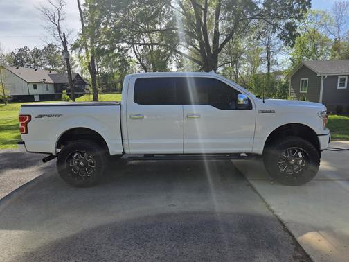 White 2018 Ford F-150 XLT