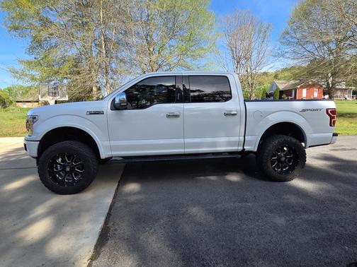 White 2018 Ford F-150 XLT