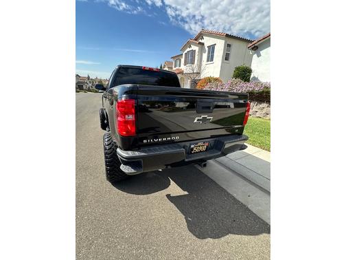 2017 Chevrolet Silverado 1500 2LT
