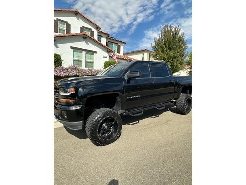2017 Chevrolet Silverado 1500 2LT