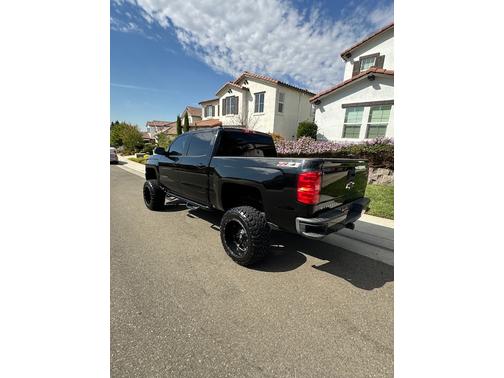 2017 Chevrolet Silverado 1500 2LT