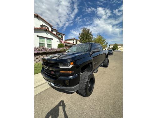 2017 Chevrolet Silverado 1500 2LT