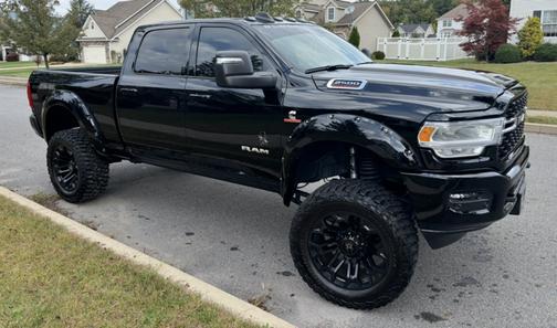 Black 2023 RAM 2500 Big Horn