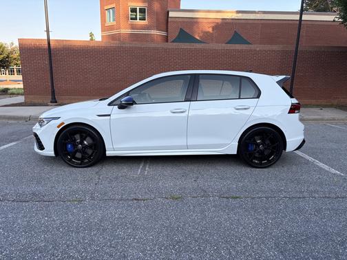 2023 Volkswagen Golf R 20th Anniversary Edition