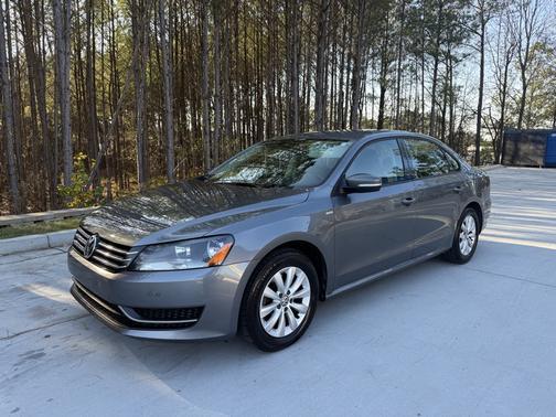 2014 Volkswagen Passat 1.8T Wolfsburg Edition
