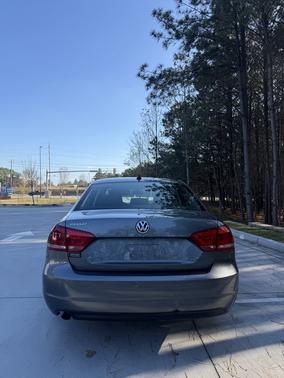 2014 Volkswagen Passat 1.8T Wolfsburg Edition