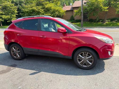 2015 Hyundai TUCSON SE