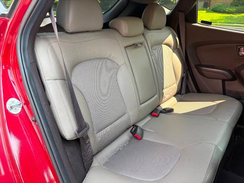 2015 Hyundai TUCSON SE