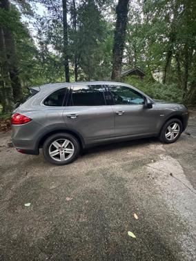 Gray 2014 Porsche Cayenne Cayenne Diesel