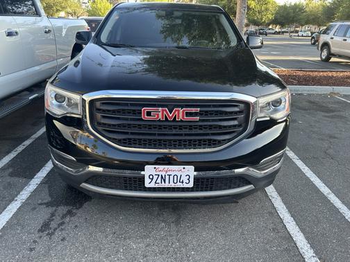Black 2017 GMC Acadia SLE-1