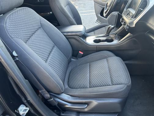 Black 2017 GMC Acadia SLE-1