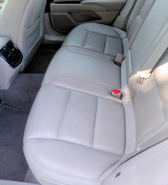 White 2016 Cadillac XTS Luxury