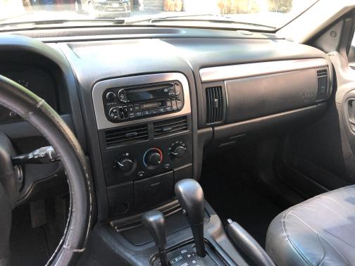 2002 Jeep Grand Cherokee Sport