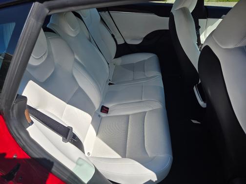 Red 2022 Tesla Model S Long Range