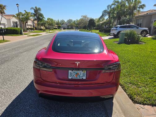 Red 2022 Tesla Model S Long Range