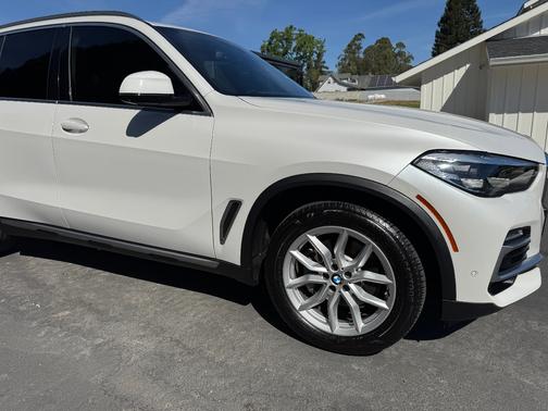 White 2020 BMW X5 sDrive40i