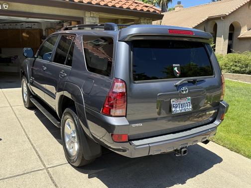 Gray 2005 Toyota 4Runner SR5