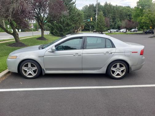 Silver 2005 Acura TL 3.2