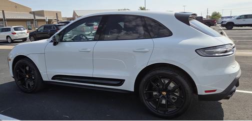 2025 Porsche Macan GTS