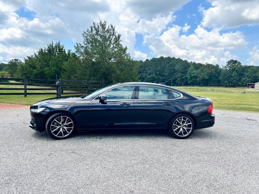 2018 Volvo S90 T5 Momentum