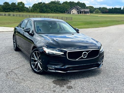 2018 Volvo S90 T5 Momentum