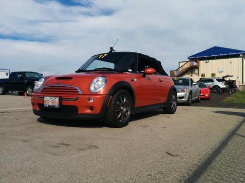 2006 MINI Cooper S Base