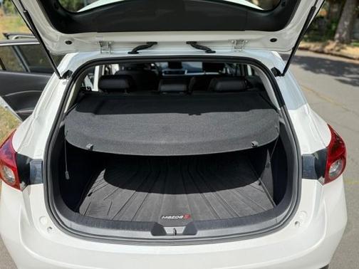 White 2016 Mazda Mazda3 s Grand Touring